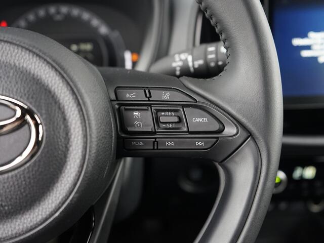 Toyota Aygo X 1.0 VVT-i MT Business 1ste eig. / Dealeronderh. / Smartphone Integratie / Adaptive Cruisecontrol / DAB radio / Achteruitrijcamera