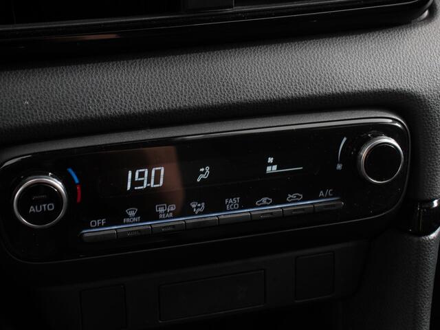Toyota Yaris 1.5 Hybrid Dynamic Automaat Climate control Cruise control adaptieve LED Achteruitrijcamera Lane assist Apple Carplay/ Android Auto Keyless star