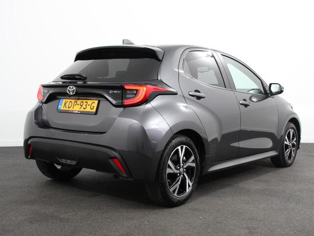 Toyota Yaris 1.5 Hybrid Dynamic Automaat Climate control Cruise control adaptieve LED Achteruitrijcamera Lane assist Apple Carplay/ Android Auto Keyless star