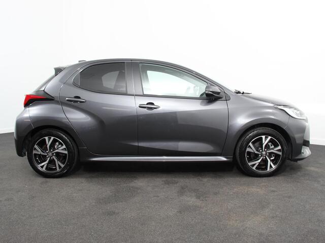 Toyota Yaris 1.5 Hybrid Dynamic Automaat Climate control Cruise control adaptieve LED Achteruitrijcamera Lane assist Apple Carplay/ Android Auto Keyless star