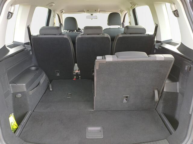 Volkswagen Touran TSI Comfortline 7-Pers. /Clima/Navi/Carplay/Cruise/