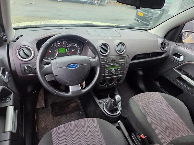 Ford Fusion 1.4-16V Futura/TREKHAAK