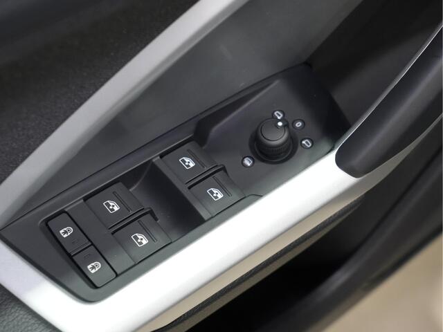 Audi Q3 35 TFSI 150pk S-tronic Pro Line | Camera | LED | Android-Carplay | DIgital Cockpit 19
