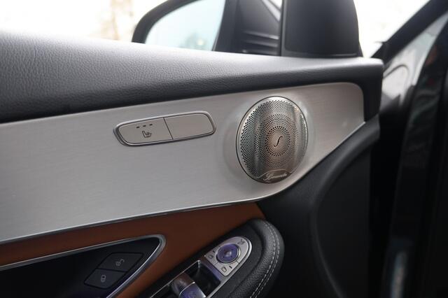 Mercedes-Benz GLC Coup� 300e 4Matic AMGPANOBURMEISTERKEYLESS360 CAMERANL