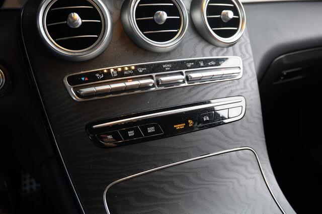 Mercedes-Benz GLC Coup� 300e 4Matic AMGPANOBURMEISTERKEYLESS360 CAMERANL