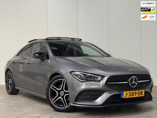 MERCEDES-BENZ CLA-KLASSE 180 AMG l PANO l EL- STOEL l SFEER l MATRIX l KEYLESS l CAMERA l SOUND l ORG.NL l
