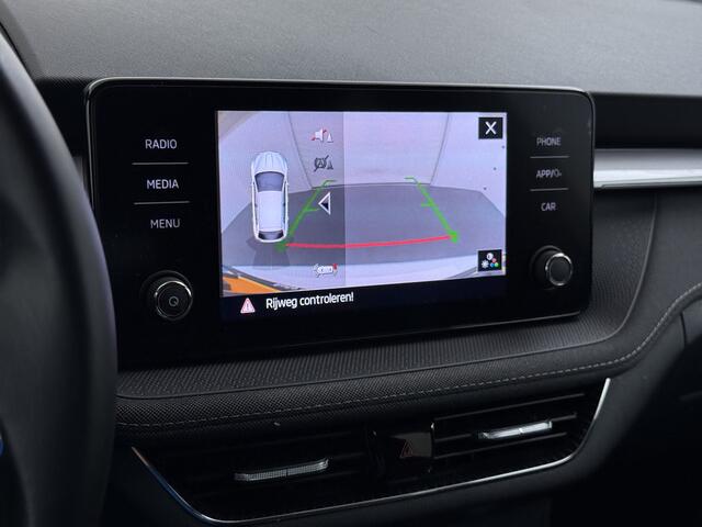 Skoda Fabia 96PK Navi Camera Pdc Apple Carplay Android Keyless Stoelverwarming Cruise Control ECC Lmv Isofix Privacyglas Led Smartlink Bluetooth Licht-/Rege