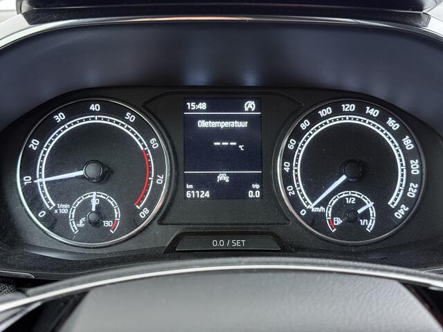 Skoda Fabia 96PK Navi Camera Pdc Apple Carplay Android Keyless Stoelverwarming Cruise Control ECC Lmv Isofix Privacyglas Led Smartlink Bluetooth Licht-/Rege