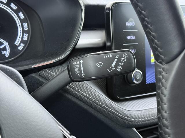 Skoda Fabia 96PK Navi Camera Pdc Apple Carplay Android Keyless Stoelverwarming Cruise Control ECC Lmv Isofix Privacyglas Led Smartlink Bluetooth Licht-/Rege