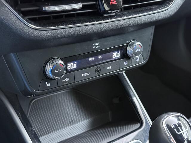 Skoda Fabia 96PK Navi Camera Pdc Apple Carplay Android Keyless Stoelverwarming Cruise Control ECC Lmv Isofix Privacyglas Led Smartlink Bluetooth Licht-/Rege