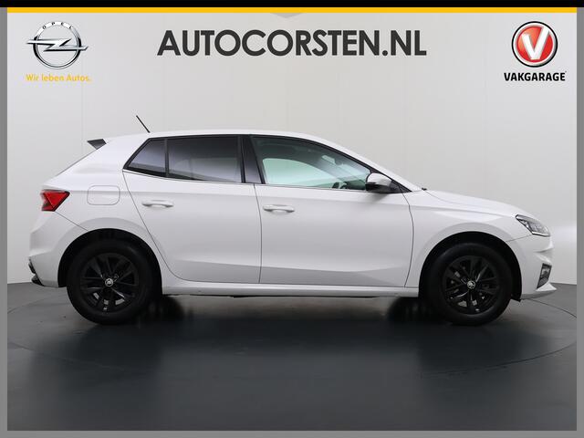 Skoda Fabia 96PK Navi Camera Pdc Apple Carplay Android Keyless Stoelverwarming Cruise Control ECC Lmv Isofix Privacyglas Led Smartlink Bluetooth Licht-/Rege