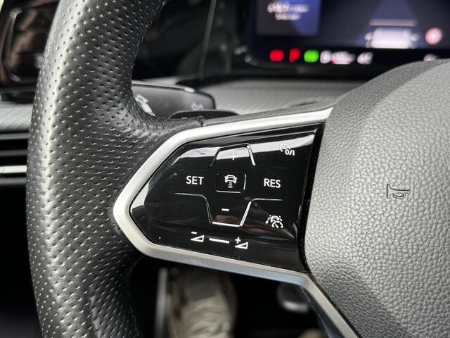 Volkswagen Golf 1.5 eTSI 150PK R-Line 3x R-Line | ACC | Climate | Navi | Carplay |Sfeerverl. | �18.950,- Incl. BTW