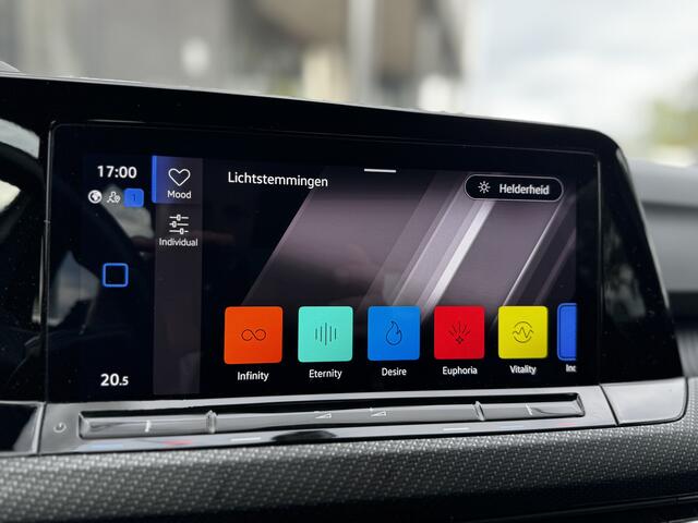 Volkswagen Golf 1.5 eTSI 150PK R-Line 3x R-Line | ACC | Climate | Navi | Carplay |Sfeerverl. | �18.950,- Incl. BTW