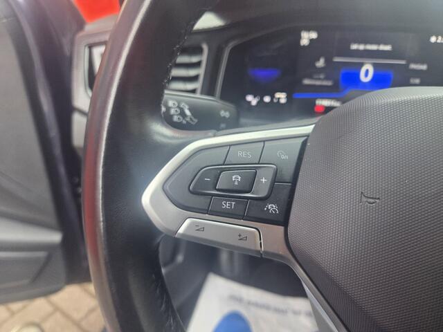 Volkswagen Polo 1.0 TSI Life Cruise control/ Navigatie/ Apple carplay- Android auto/ LM velgen/ Rijklaarprijs
