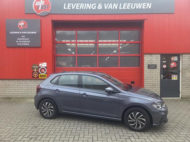 Volkswagen Polo 1.0 TSI Life Cruise control/ Navigatie/ Apple carplay- Android auto/ LM velgen/ Rijklaarprijs