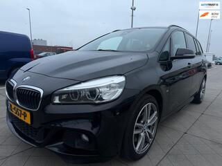 BMW 2-SERIE GRAN TOURER 220i Centennial High Executive VolOptie Grote beurt en Apk Gehad ACC LaneAssist