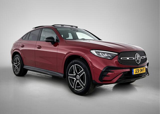Mercedes-Benz GLC Coup� 300 e 4MATIC AMG Nightpakket | Panoramadak | Trekhaak | Rijassistentiepack / Distronic | 360� Camera | Stuur en Stoelverwarming | Inclusief 