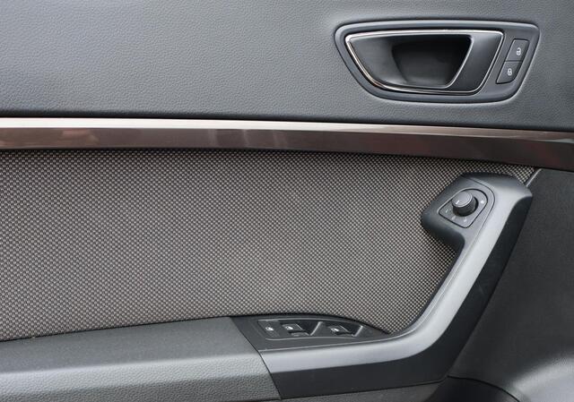 Seat Ateca 1.4 EcoTSI Xcellence Pano/Led/Camera/Alcantara/Navi/DSG
