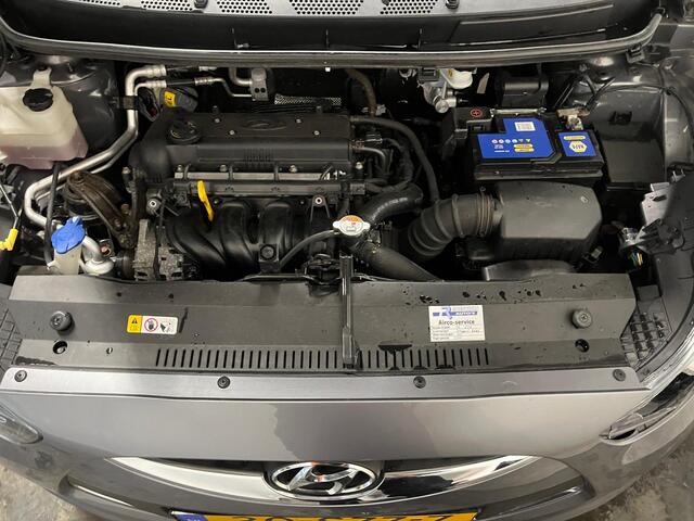 Hyundai IX20 1.4i i-Motion - Schade