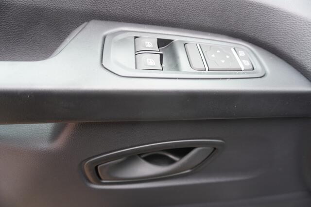 Renault Trafic 2.0 Blue dCi 130PK T29 L2H1 Advance Dubbelcabine Nr. V132 | Airco | Cruise | Camera |Trekhaak | Apple CP- Android auto | 17LM velgen