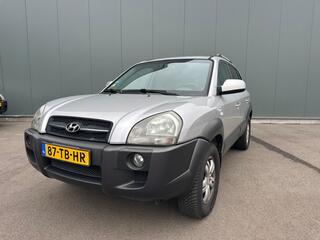 HYUNDAI TUCSON 2.0i Style LEDER | CLIMA | TREKHAAK !