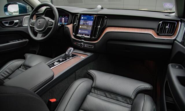 Volvo XC60 2.0 B5 Inscription Panorama|Massage|Bowers Wilkins