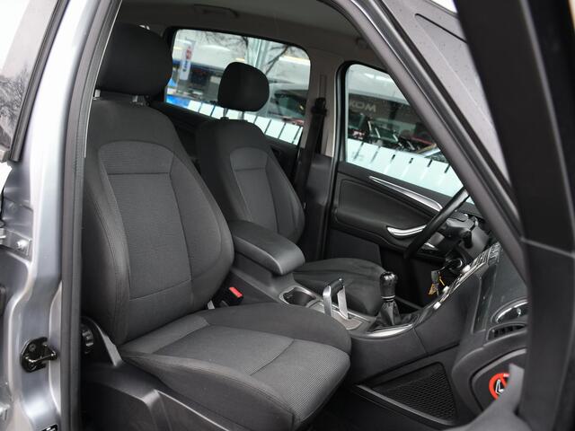 Ford S-MAX 2.0-16V VERWARMDE VOORRUIT/ CRUISE CONTROL