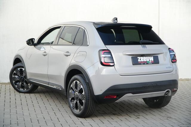 Fiat 600 1.2 Hybrid 145 PK La Prima | Navi | Camera | Carplay