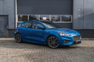 FORD FOCUS 1.5 EcoBoost ST Line X / Automaat / Pano / Winter pack!