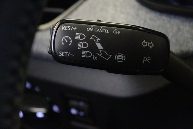 Skoda Kamiq 1.0 TSI Selection Automaat | APPCONNECT | CAMERA + PDC | CRUISE | KEYLESS | VIRTUAL COCKPIT |