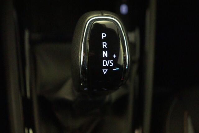 Skoda Kamiq 1.0 TSI Selection Automaat | APPCONNECT | CAMERA + PDC | CRUISE | KEYLESS | VIRTUAL COCKPIT |