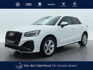 AUDI Q2 35 TFSI S Edition | Adaptive cruise | Stoelverwarming | Zwart optiek |