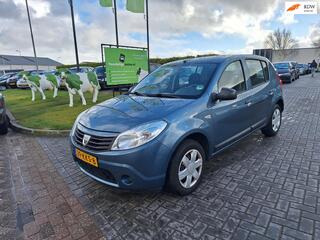 DACIA SANDERO 1.2 Ambiance / Zuinige auto / APK jan 2027