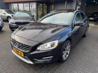 VOLVO V60 2.4 D6 AWD ACC BLIS SCHUIFDAK LEDER XENON TREKHAAK ORIG NL NAP