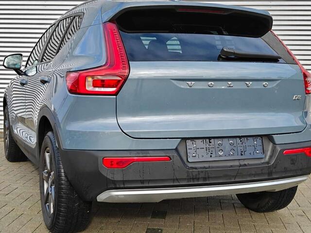 Volvo XC40 Momentum Pro 2WD