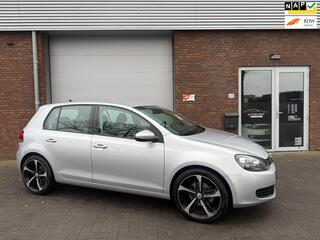 Volkswagen Golf VI