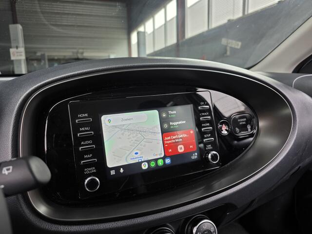 Toyota Aygo X 1.0 VVT-i MT Play, 1e Eig Camera Carplay VAKANTIEGELD WEKEN