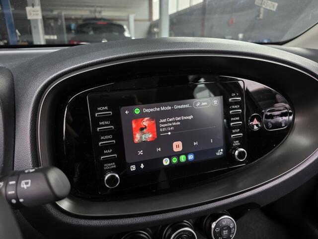 Toyota Aygo X 1.0 VVT-i MT Play, 1e Eig Camera Carplay VAKANTIEGELD WEKEN