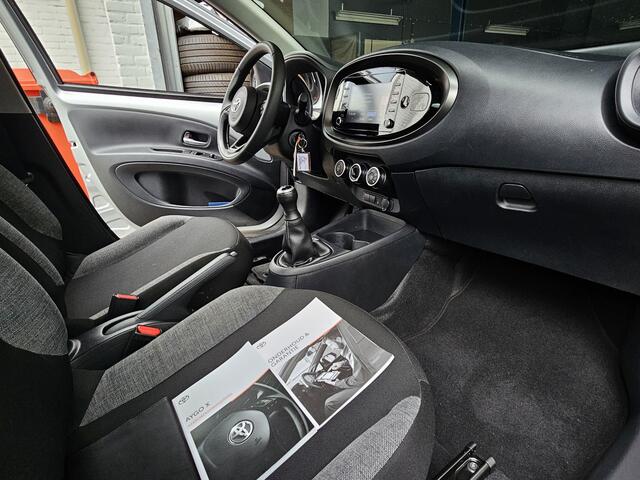 Toyota Aygo X 1.0 VVT-i MT Play, 1e Eig Camera Carplay VAKANTIEGELD WEKEN