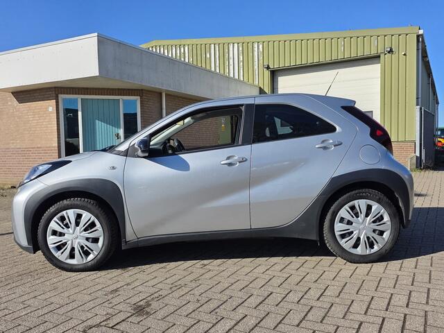 Toyota Aygo X 1.0 VVT-i MT Play, 1e Eig Camera Carplay VAKANTIEGELD WEKEN