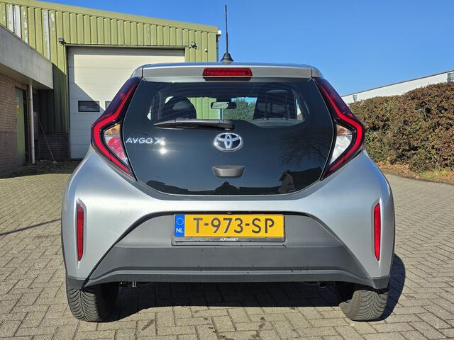 Toyota Aygo X 1.0 VVT-i MT Play, 1e Eig Camera Carplay VAKANTIEGELD WEKEN