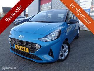 HYUNDAI I 10 1.0 Comfort/Two-tone/Airco/Apple Carplay/Navigatie/Lm velgen/Camera/1 st eig/NIEUWSTAAT/21000km