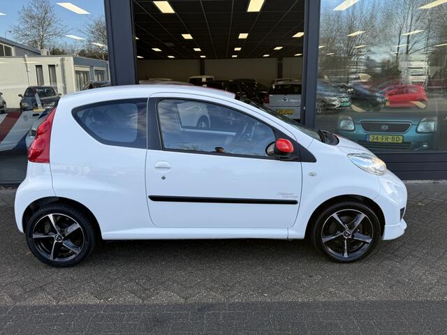 Peugeot 107 1.0-12V XR Sport airco / e Koppeling. 100% onderhouden