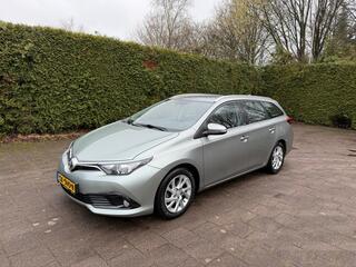 Toyota Auris Touring Sports