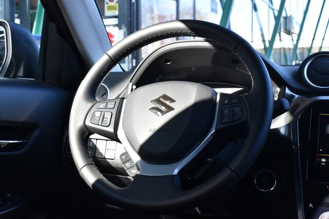 Suzuki Vitara 1.4 Boosterjet Smart Hybrid Style 111pk | Direct leverbaar | Cruise Control | Climate Control | Parkeersensoren | Navigatie |