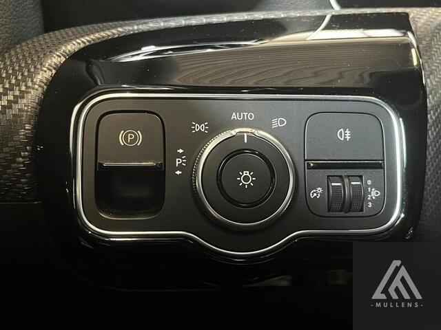 Mercedes-Benz CLA-Klasse A160 Business Solution + Leder + Navi + Camera