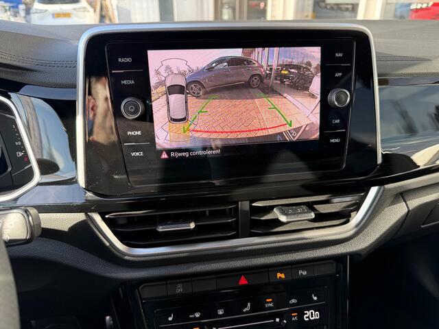 Volkswagen T-ROC 1.5 TSI R-Line Edition 150PK / LED KOPLAMPEN / ACHTERUITRIJCAMERA / CARPLAY