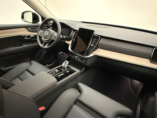 Volvo XC90 T8 455pk AWD Ultra Dark / �7500,- voordeel korting /  / DIRECT LEVERBAAR / MY26 / Luchtvering / El. Trekhaak / Getint glas /