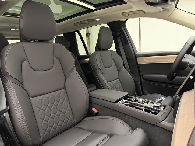 Volvo XC90 T8 455pk AWD Ultra Dark / �7500,- voordeel korting /  / DIRECT LEVERBAAR / MY26 / Luchtvering / El. Trekhaak / Getint glas /