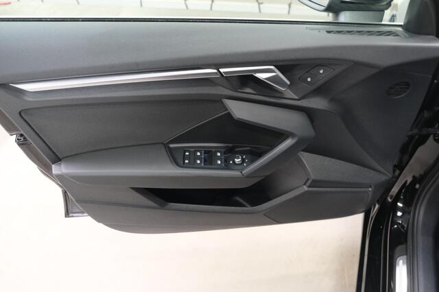Audi A3 SPORTBACK 30 TFSI Advanced edition Automaat - N.A.P. Airco, Cruise, Navi, PDC.
